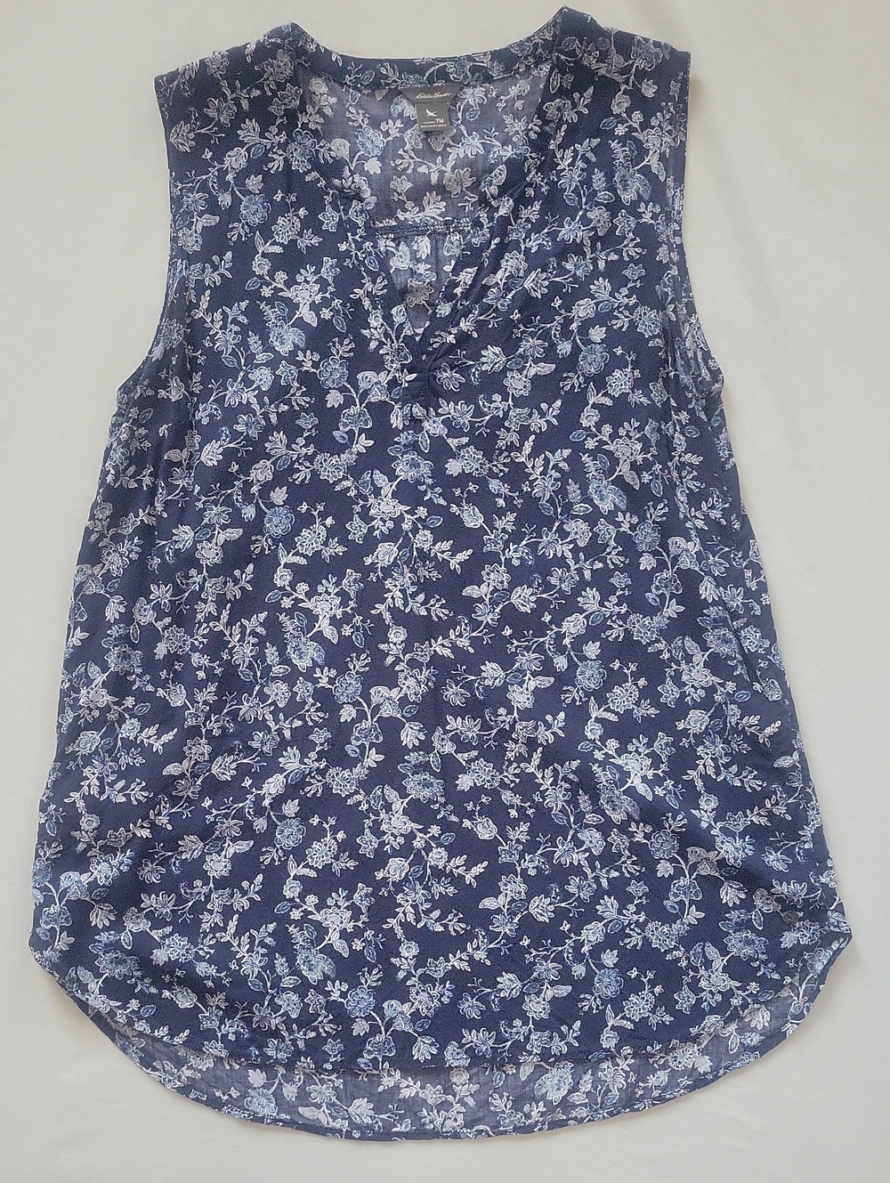 Eddie Bauer Navy Blue Floral Sleeveless V-Neck Camisole